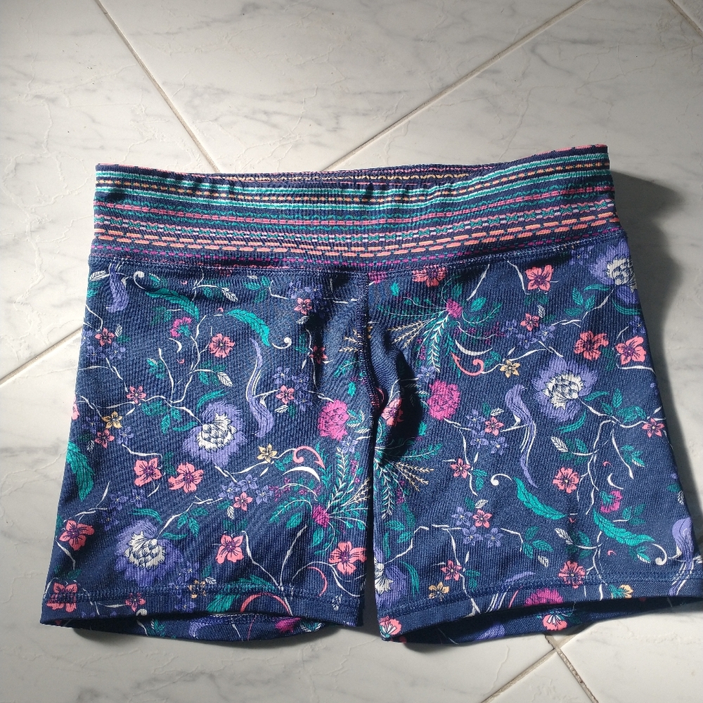 Old Navy active Go-Dry shorts XL girls/ S women